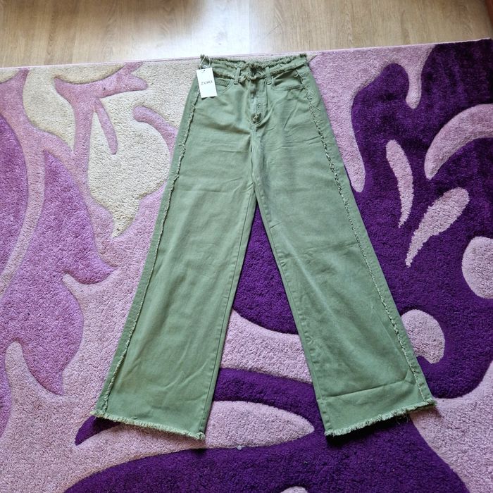 Легенькі Штани палацо