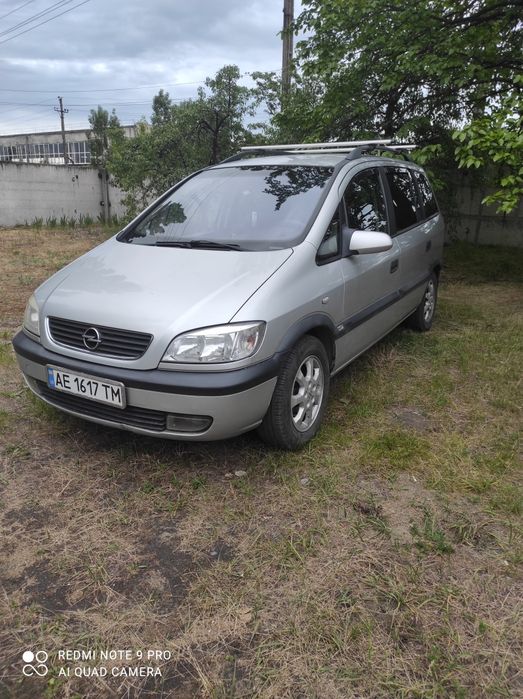 Продам Opel zafira 1.8 бензин