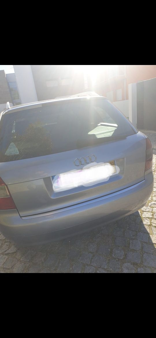 Audi a4 avant s line