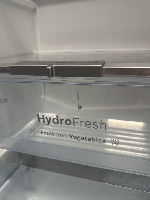 Frigorifico e Arca verticais Bosch