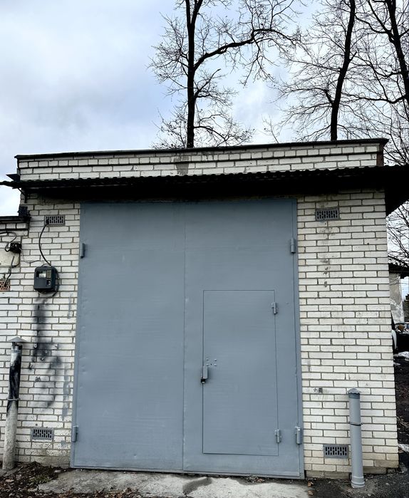 В оренду великий цегляний гараж Вишневе, кооператив Кристал