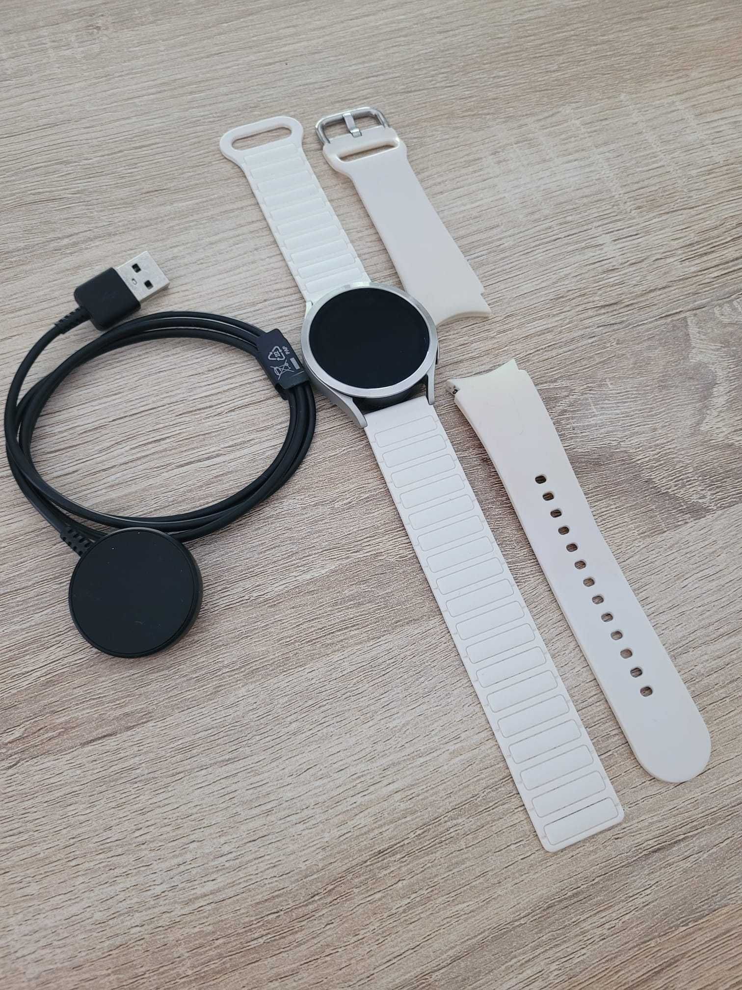 Relógio Samsung Galaxy Watch 4 40mm - Branco