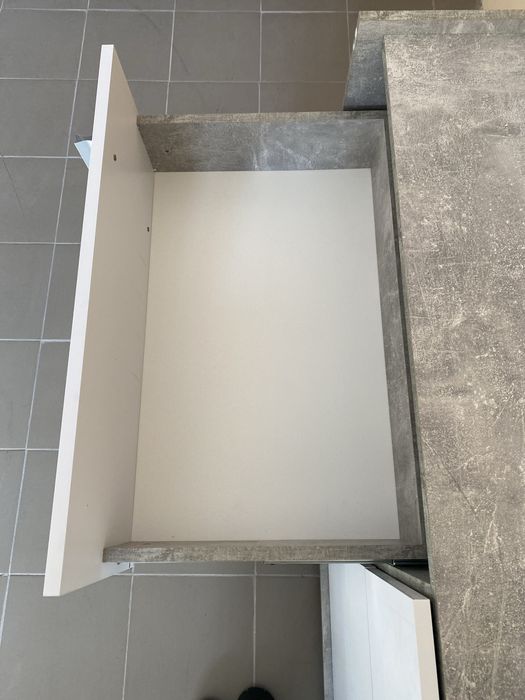 Стильний комод з 6 шухлядками