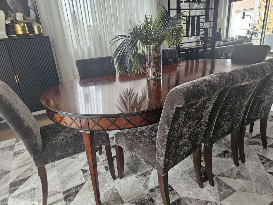 Mesa em madeira de cerejeira massiça e pormenores em bronze