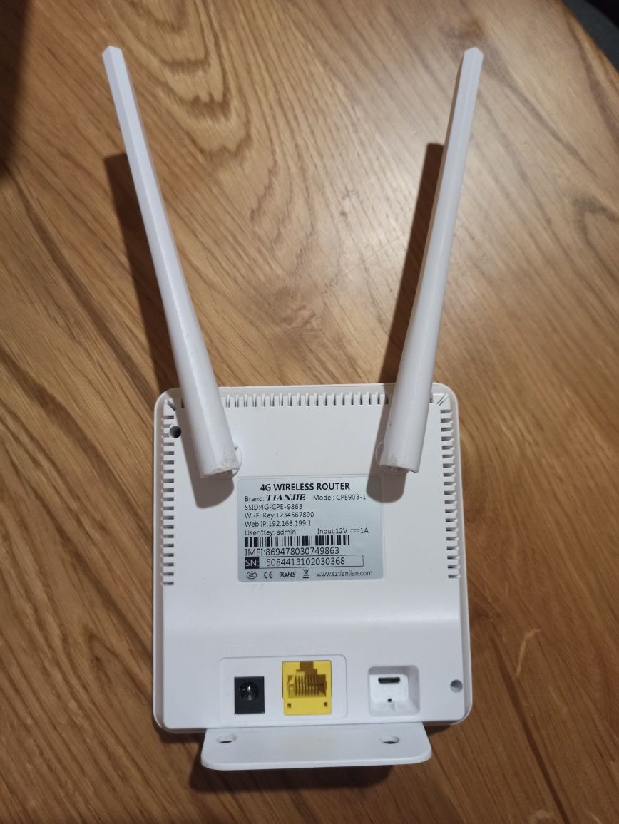 Роутер 4G LITE Wi-Fi CPE903-1