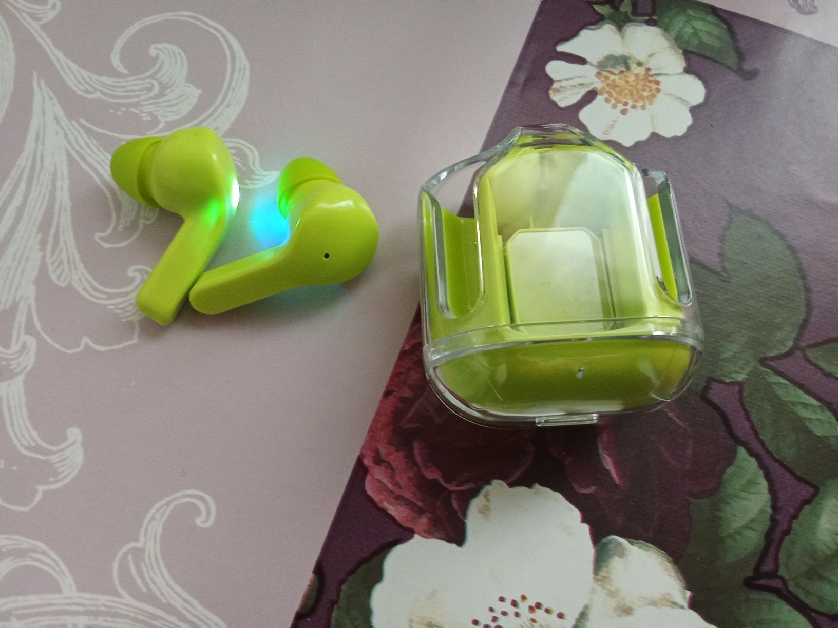 Bluetooth TWS бездротові навушники Toocki