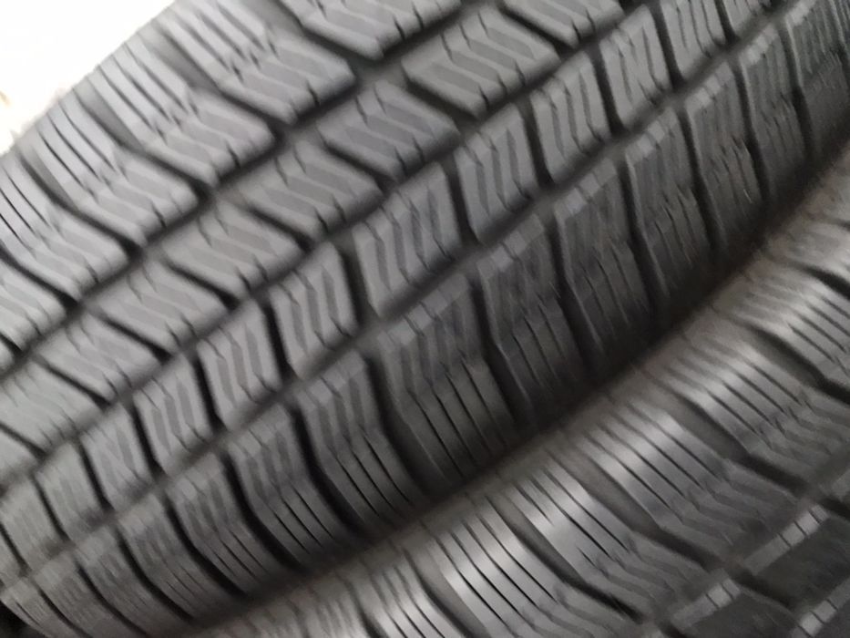 Шини зимові 4шт 185/60 R15 Barum Polaris 3