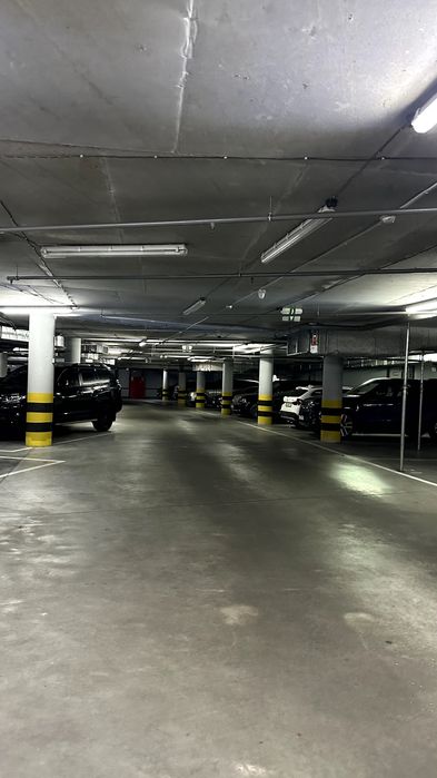 Продаж паркомісця Андрія Верхогляда 11, Новопечерські Липки