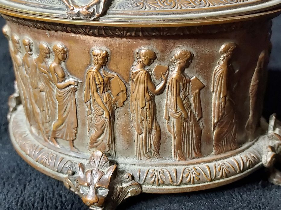 Guarda joias ou caixinha antiga