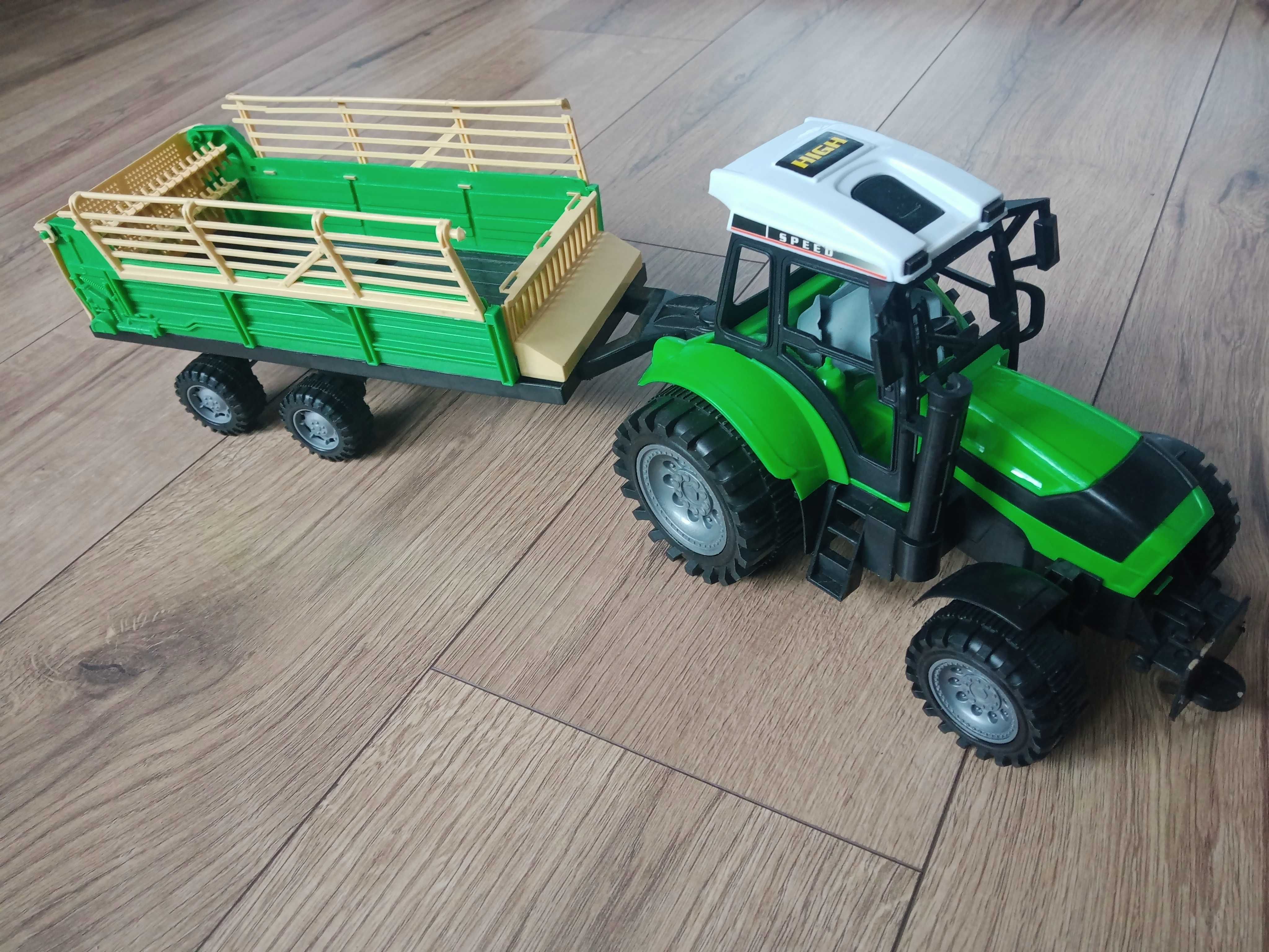 Traktor + maszyny opryskiwacz, rozrzutnik