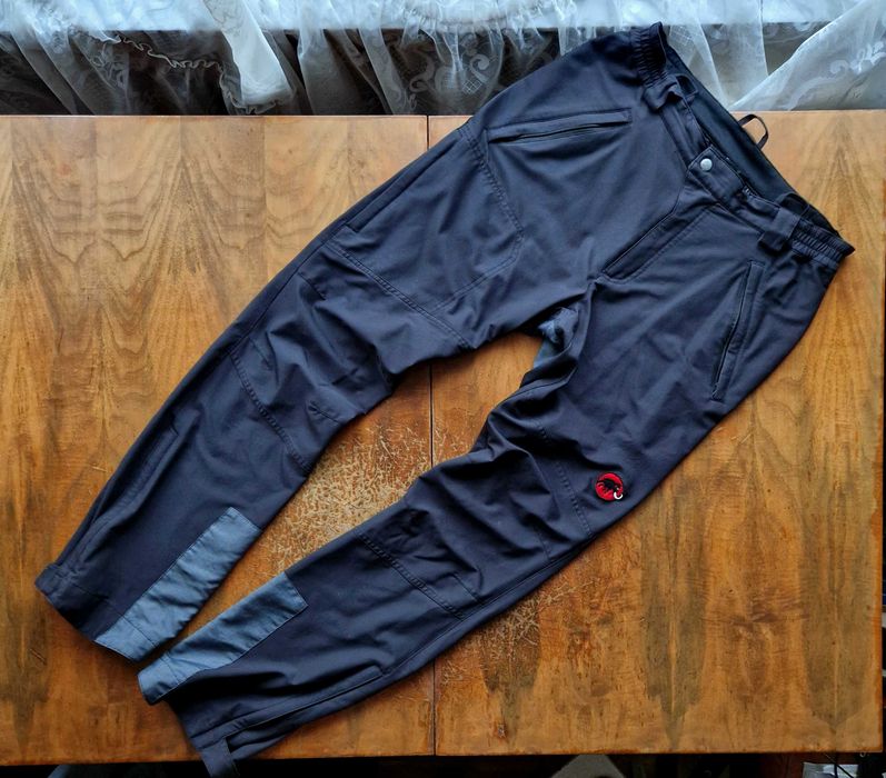 Трекинговые штаны (Mammut) размер М (W32) . Швейцария !