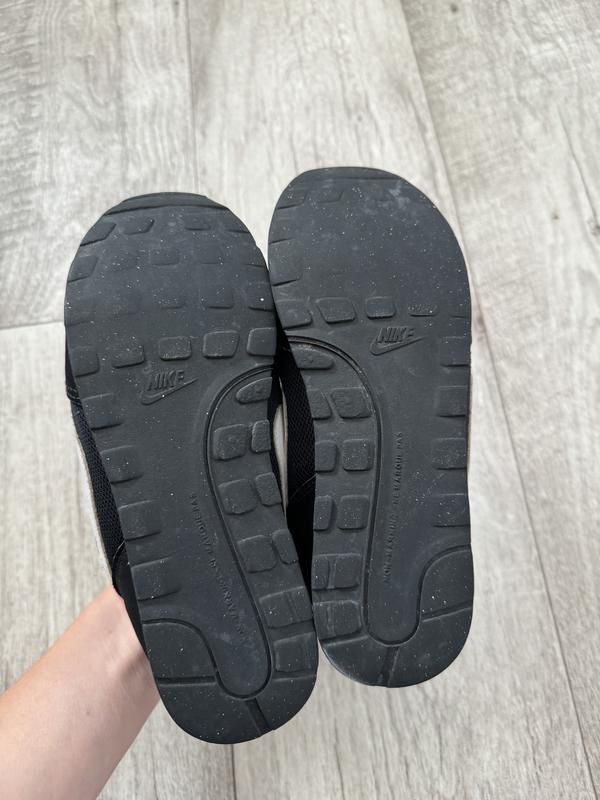 Кросівки nike розмір 34 устілка 22 см