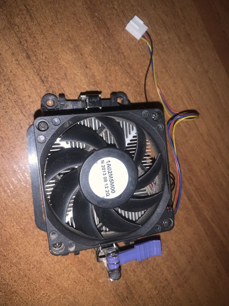 Процессорный кулер AMD 1A02M5M00