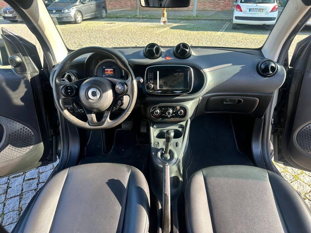 Smart fortwo 453 1.0 gasolina 71cv 2017 caixa automática