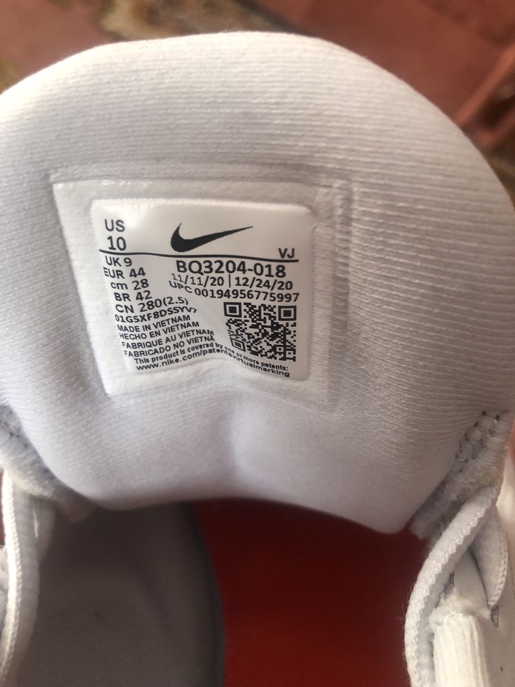 Кросівки NIKE Rеvolition 5 White BQ3204-018