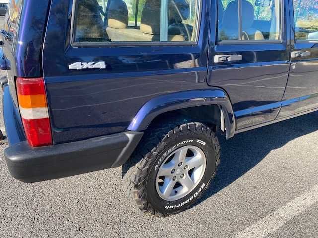 Jeep Cherokee modelo XJ classico raro e bem cuidado