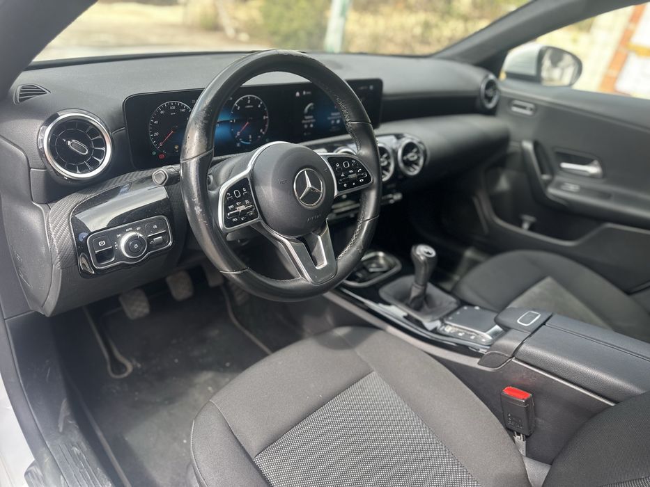 Mercedes CLA 180 1.5D 110 CV Ano 2021 ( Versao Tecto Panoramico )