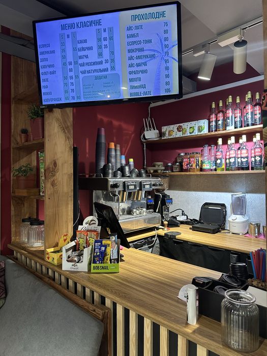 Діюча кав’ярня з клієнтами, повне обладнання, Мінський масив!