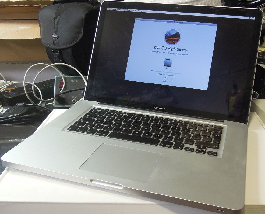 macbook Pro A1286 15 i7 2 graficas 2011 8g ram