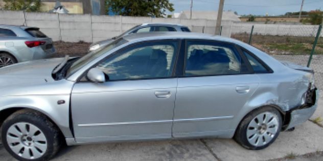 Audi A4 B7 8E Czesci Cala Na Czesci LY7W radio fotele silnik BRD