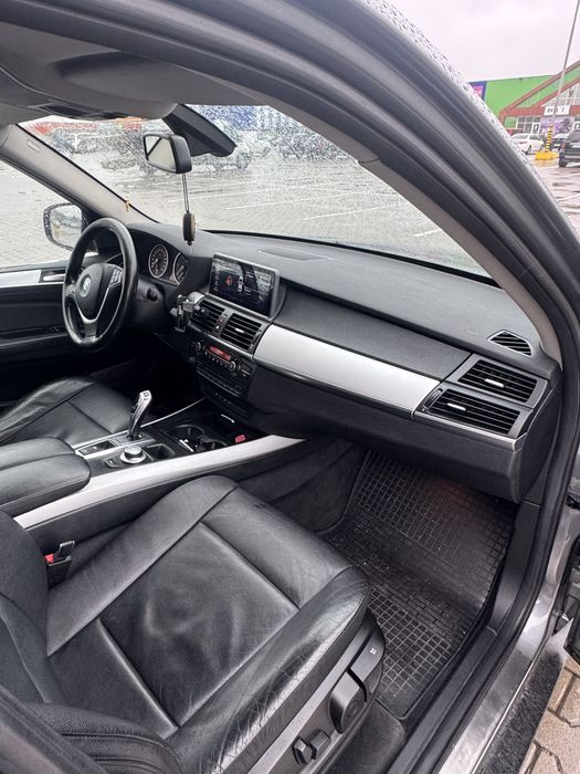 Продам BMW X5 E70