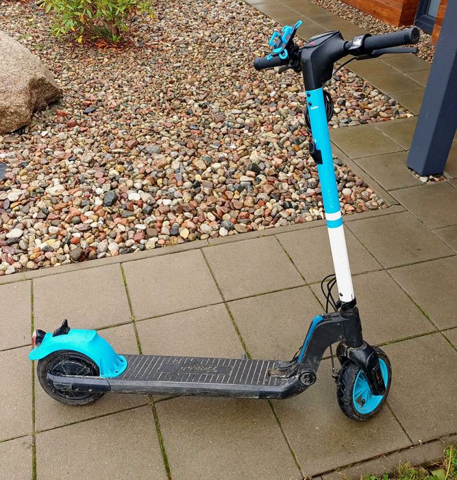 Hulajnoga Elektryczna Frugal Alpha Aqua 25 km/h 36V250W