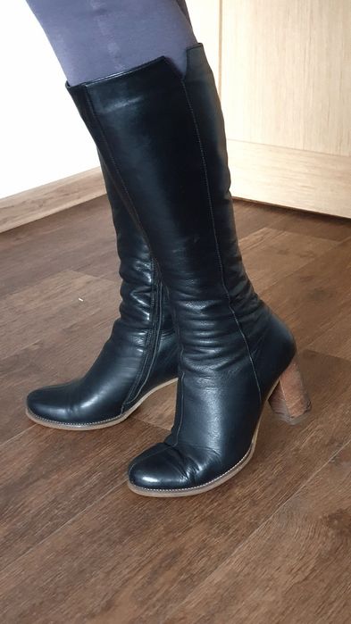 Шкіряні чоботи, р.39, демісезон на підборах