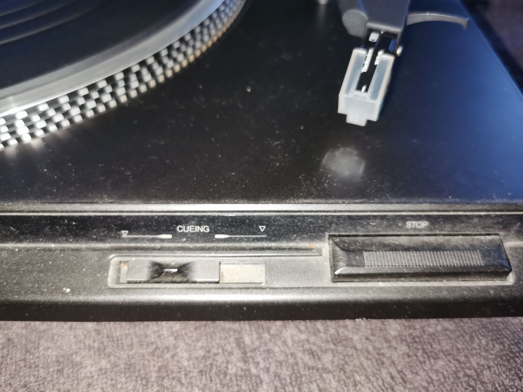 Gramofon Technics na płyty winylowe