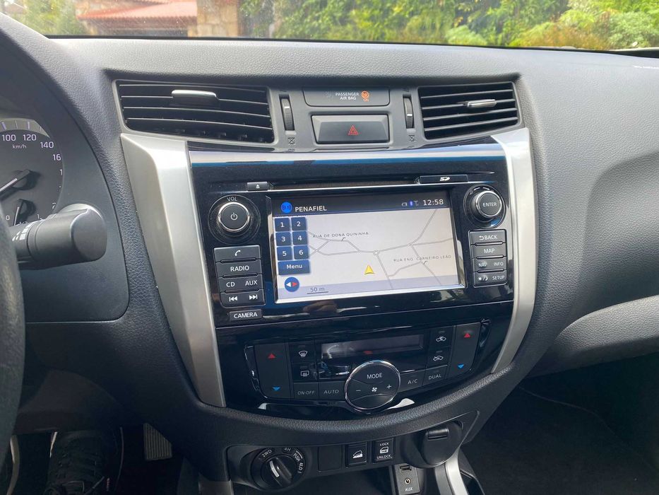 Nissan Navara 2.3 dCi CD 4WD N-Connecta Nav+Barras