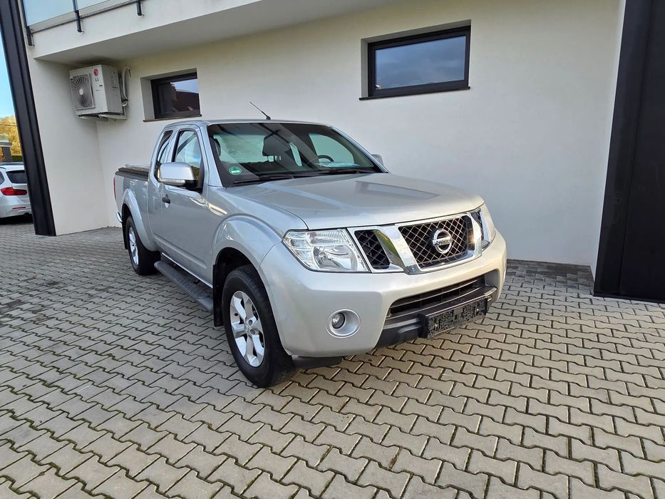 Nissan Navara 2.5dci 190kM * klimatronic *