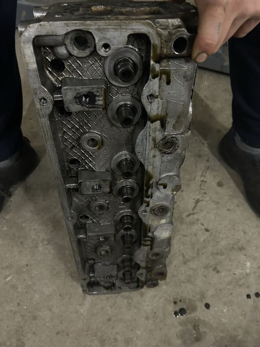 Продам головку блока циліндрів, ГБЦ умз-421, 4215