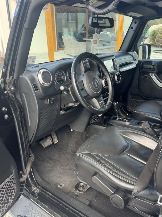 Jeep Wrangler SAHARA JK 2017 3.6 v6 !! 4x4 .!! USA !!