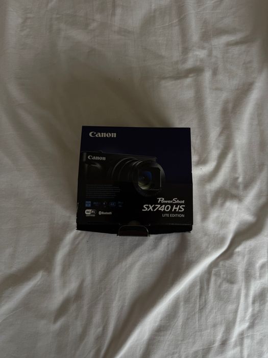 Câmera cânon  sx740hs