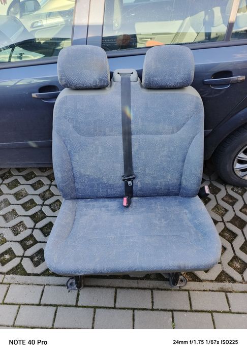 Sprzedam fotel pasażera podwójny opel Vivaro A Trafic