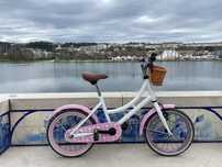 Bicicleta menina