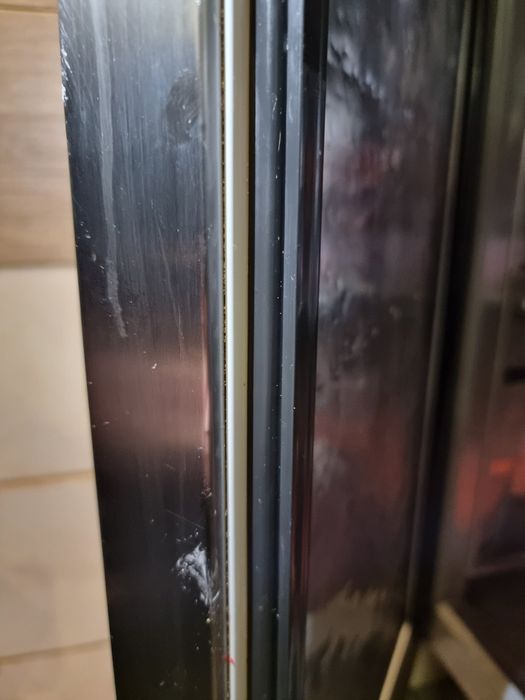 Ущільнювач до холодильника, стола, пром холодильник