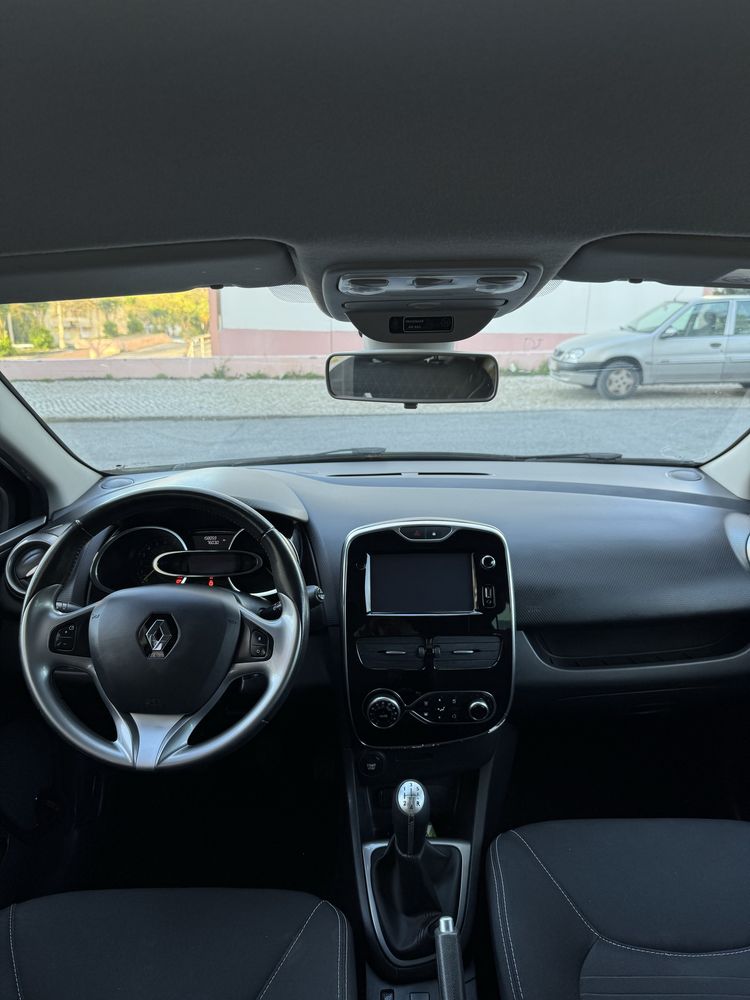 Renault Clio IV Limited Deluxe