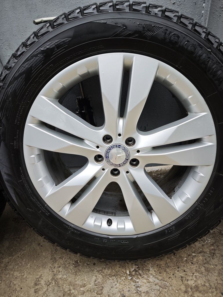 Продам орігіальні диски з гумою Mercedes GL, ML R20