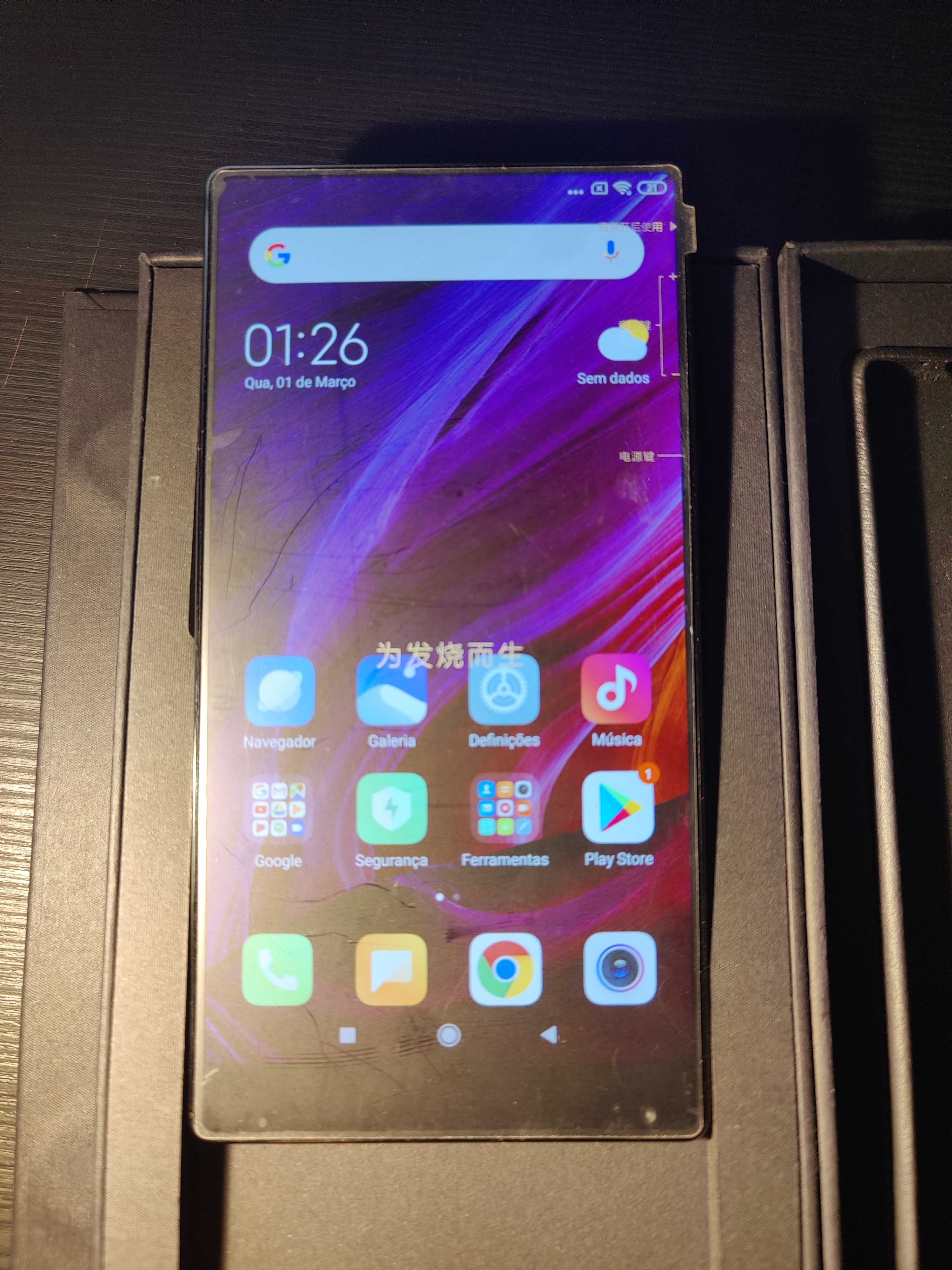 Mi Mix em caixa e Novo