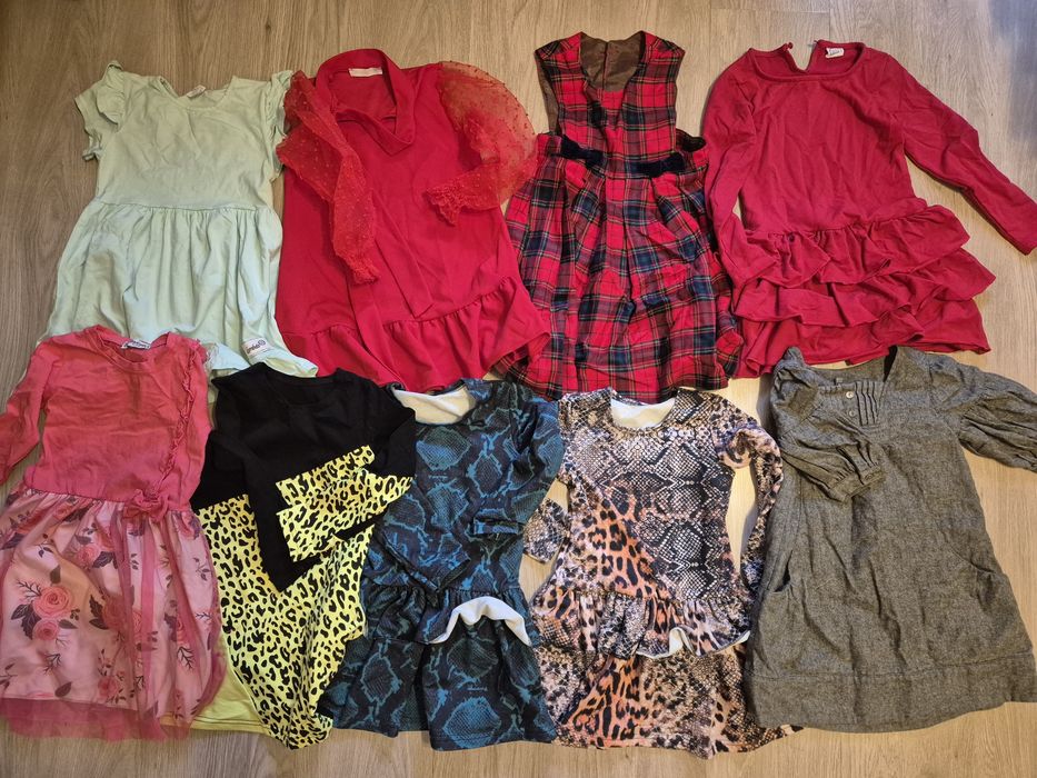 Sukienki dziweczęce 110