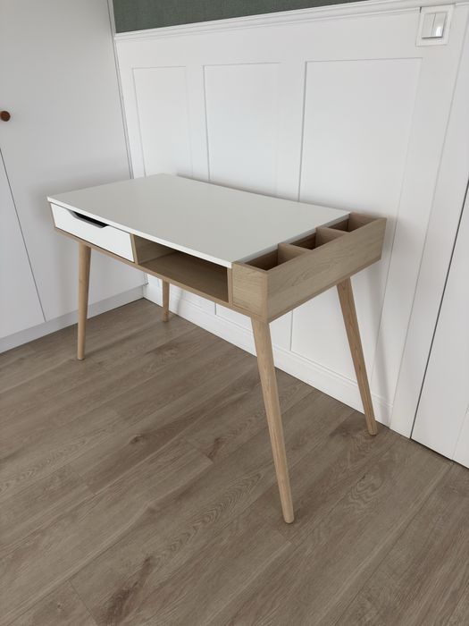 Biurko w stylu skandynawskim