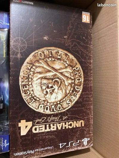 Uncharted 4 Collector's Box