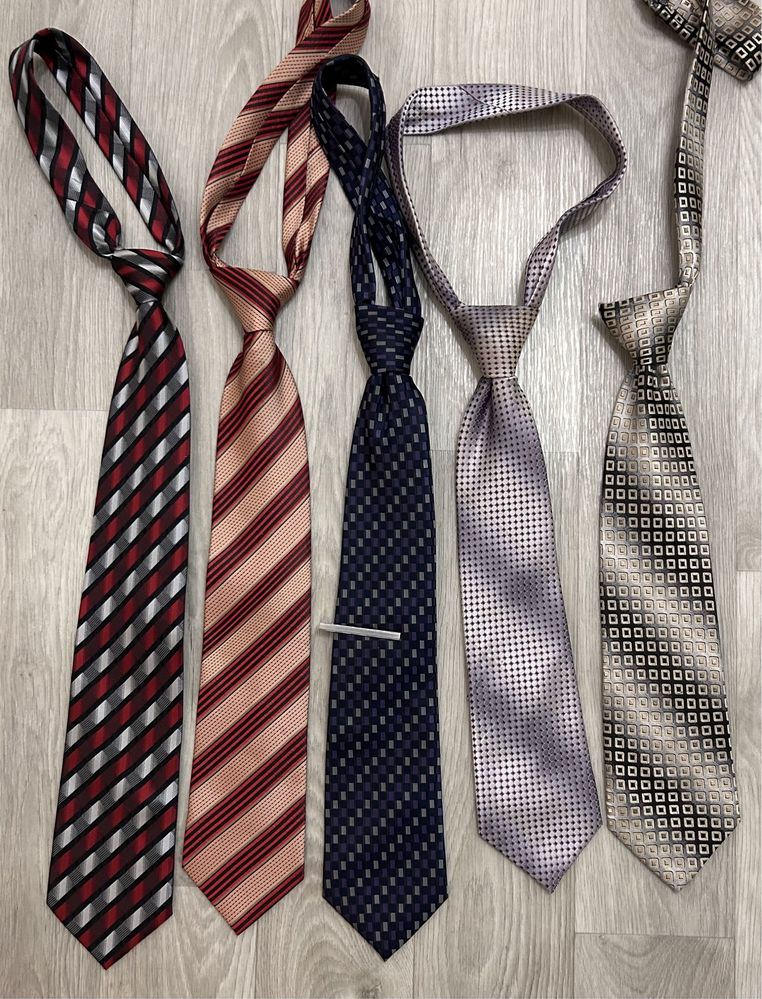 Краватки чоловічі