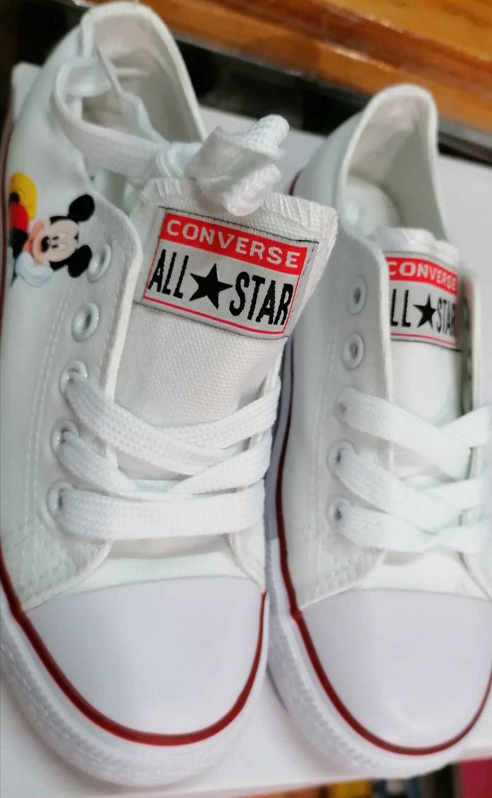 All star da Minnie e mickey do 30 ao 35 e da Minnie do 37 ao 41