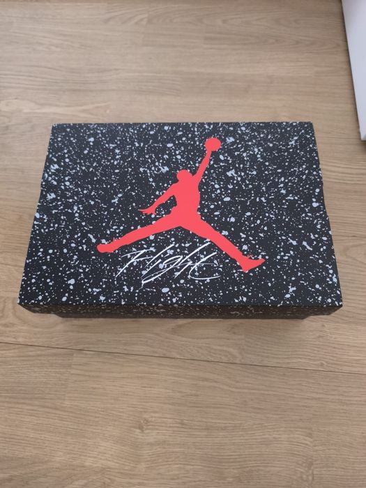 Tênis Jordan Spizike low