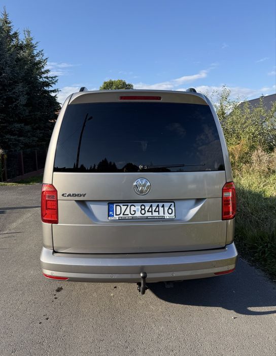 Volkswagen Caddy (automat, wersja long, niski przebieg)