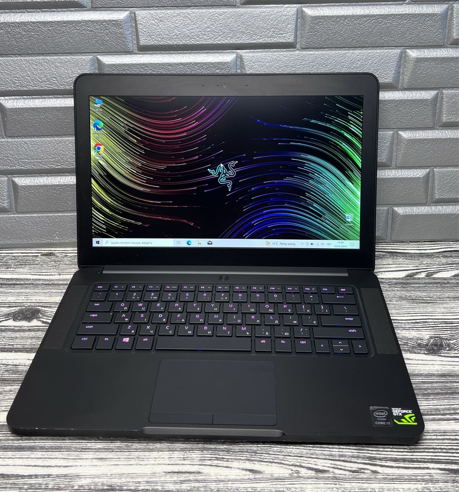 Razer 14/FHD/IPS/i7-6/GTX1060/16Gb/SSD512Gb Blade RZ09