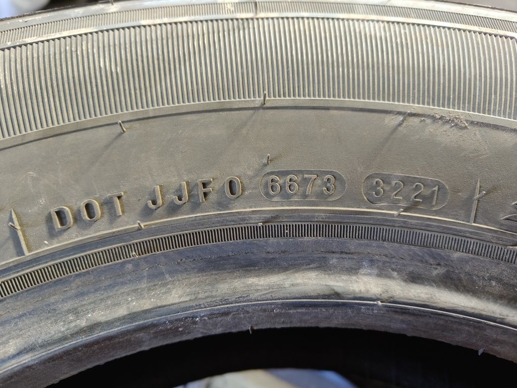 215/75R16C 116/114 R Nexen Roadian CT8