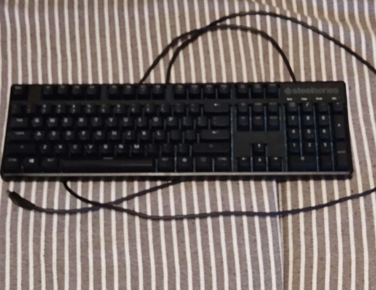 SteelSeries Apex M400