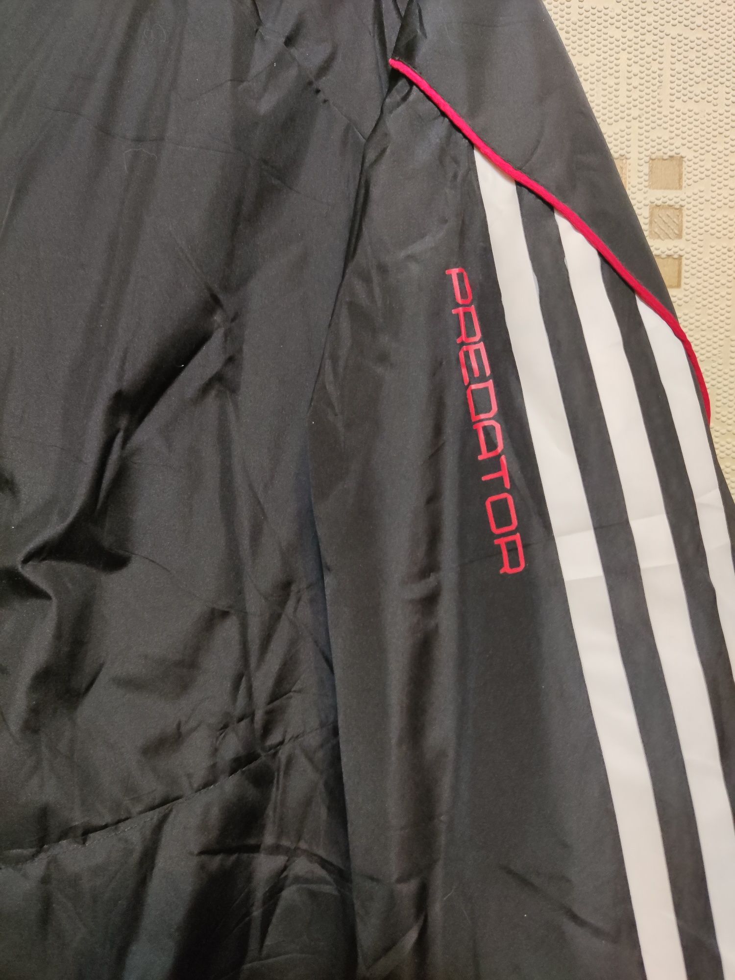 Куртка, ветровка adidas predator.